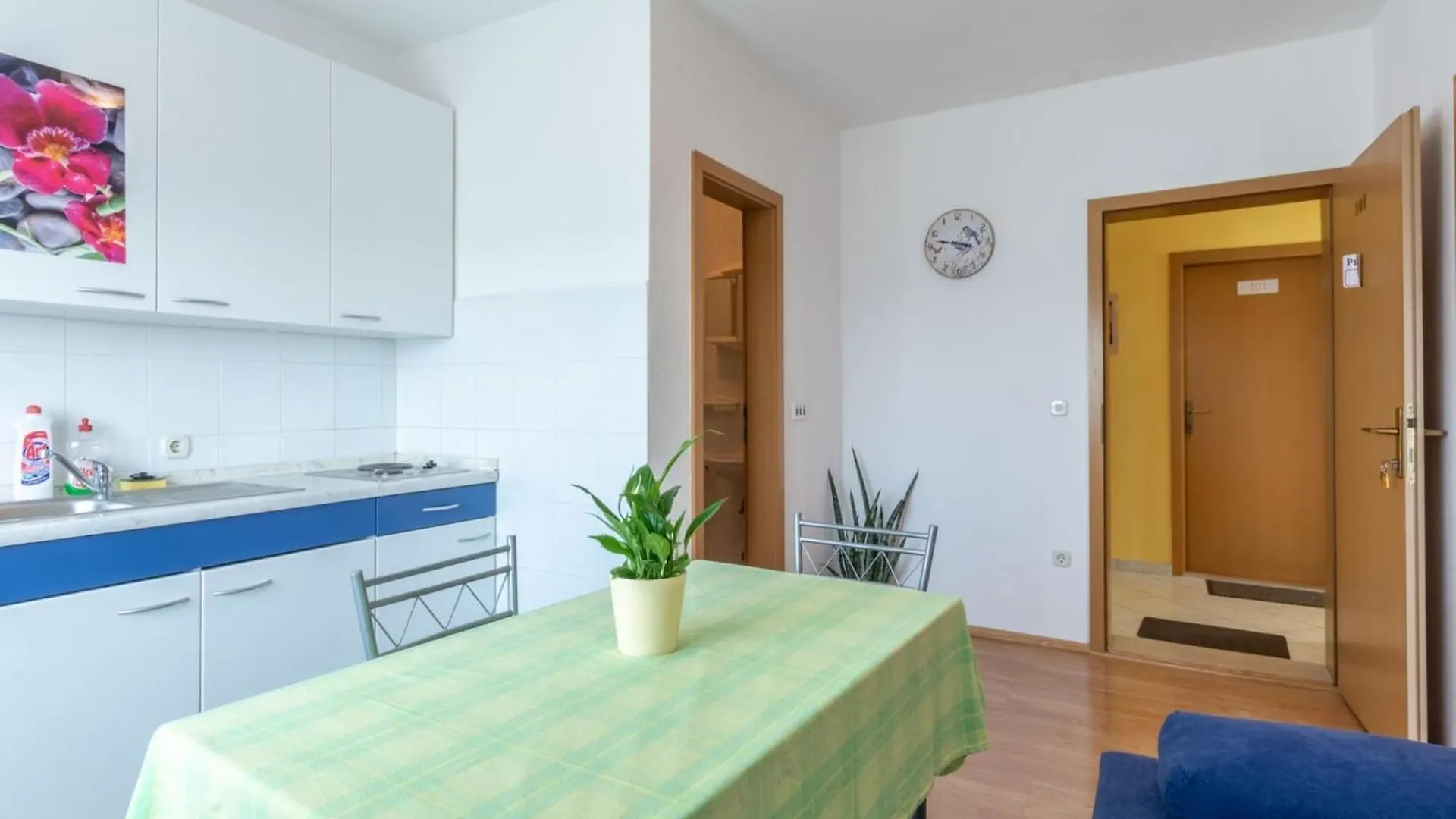 Charming Trogir Apartments With Balcony - Comfort One Bedroom Apartment Croatia